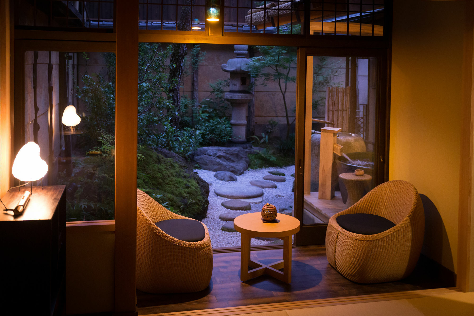 Nazuna Kyoto Nijo-Jo Ryokan Kyoto